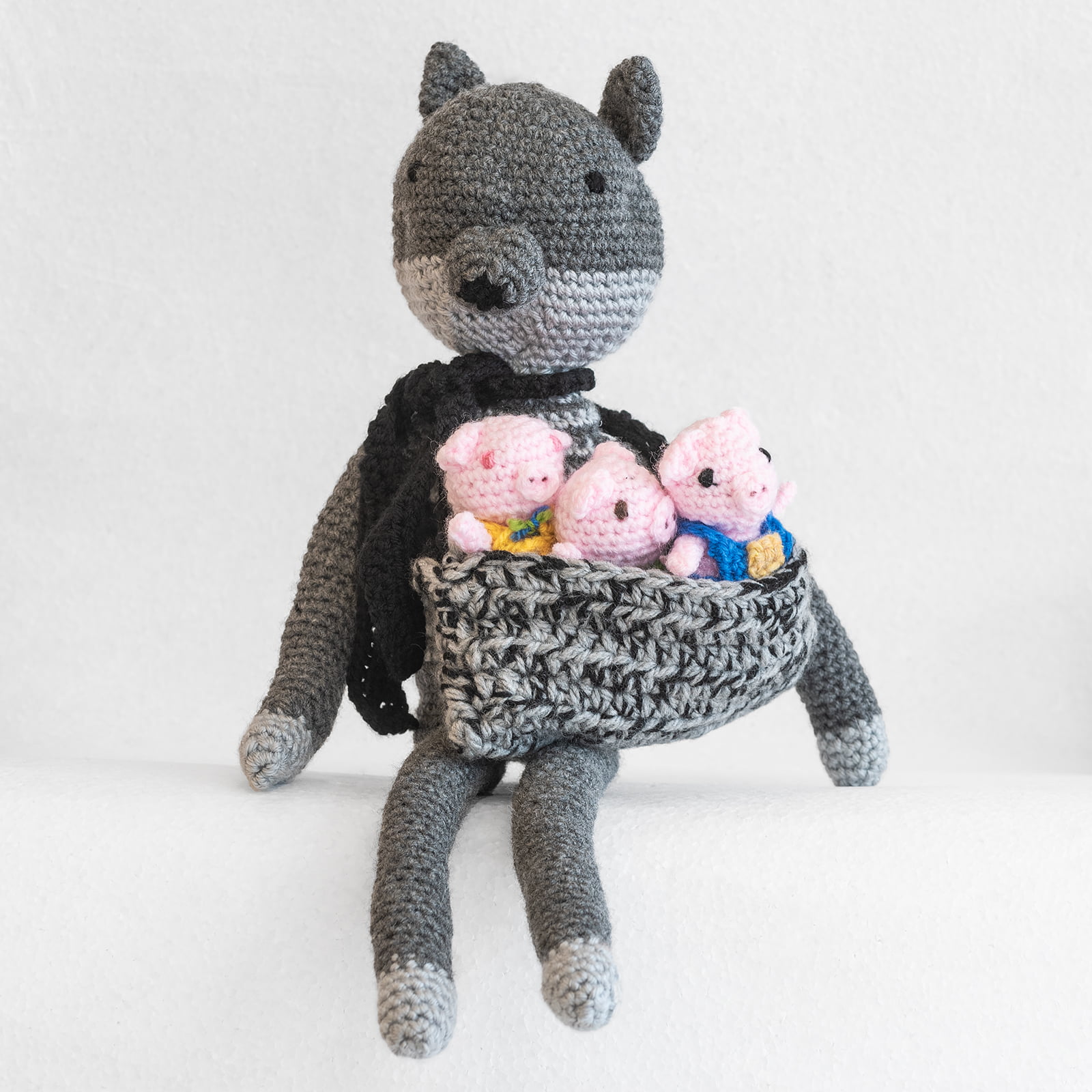 Wolf pig knitted