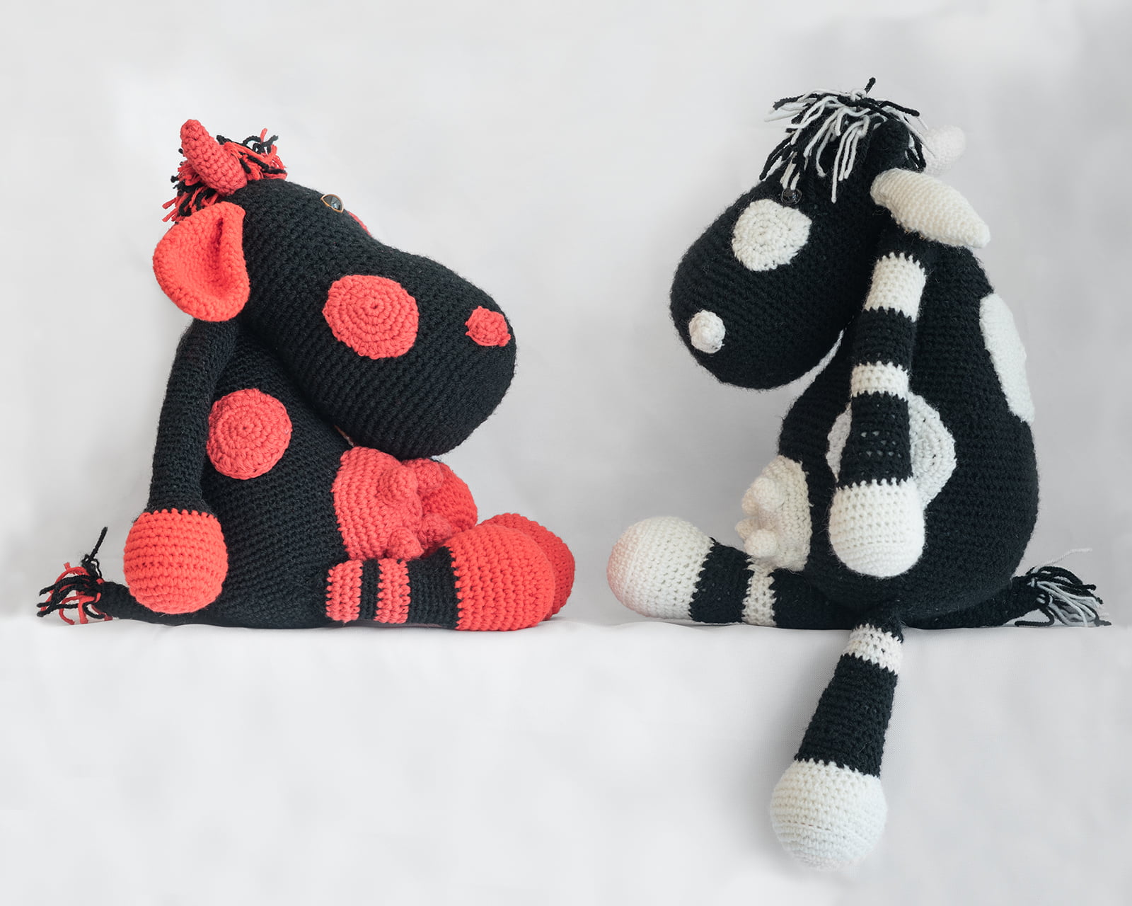 Crochet red black cow